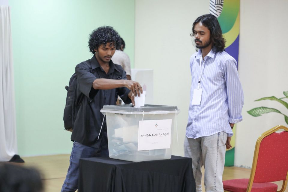 Maldives media commission: Media thah thamseel kuraa memberun inthihaabakaa nulaa hovijje 