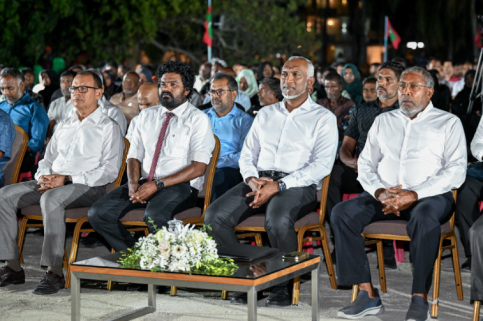 Gasim ge thaureef Raees ah: emanikfaan vote hodhumuge niyathugai ithurufulhu na'hahdhavaane