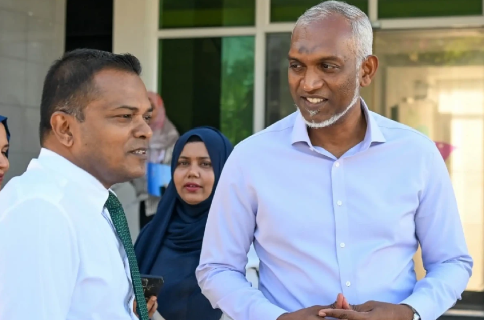 Addu council onna goiy badhalu kuran feneytho kuraa suvaalu raees badhalu kuravvaifi 