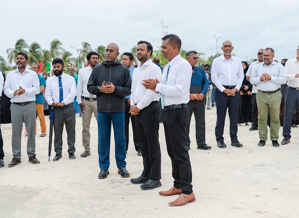 4 rashuge giraa sarahahdhu himaayaih kuran haassa ebbasvumehggai soi koffi 