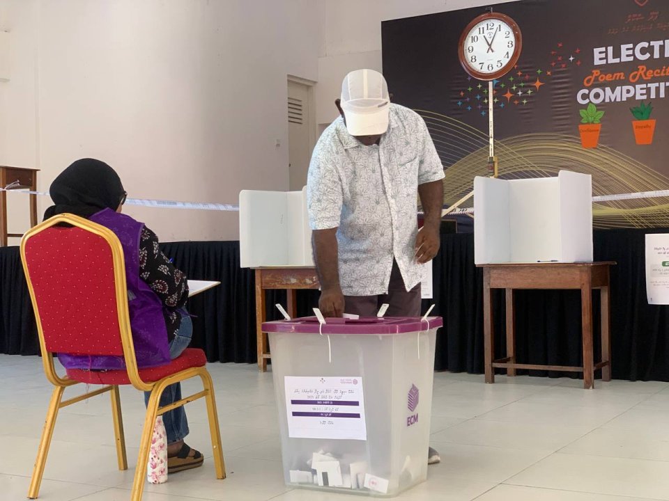 Addu City Referendum: Historic voting continues as initial turnout low