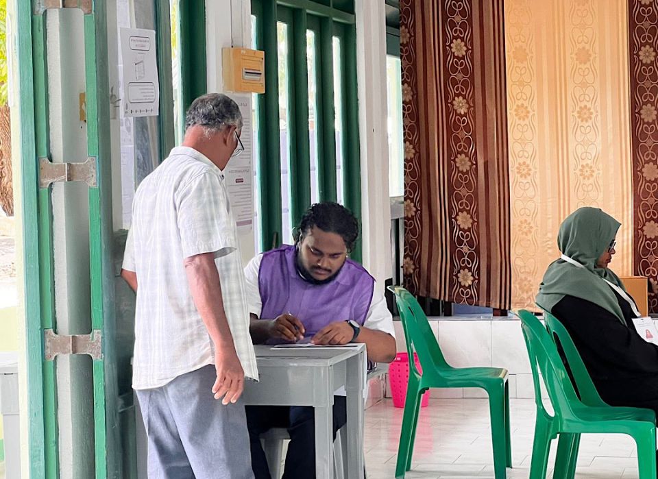 Addu council aa gulhey hiyaalu hoadhumuge vote lun feshigen kuriah