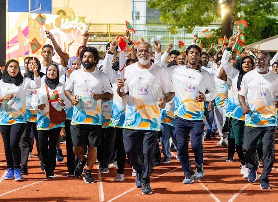 Dhunfathaa dhekolhah kuriah gendhiya national torch run ah HDC ge bodu tharuheebeh