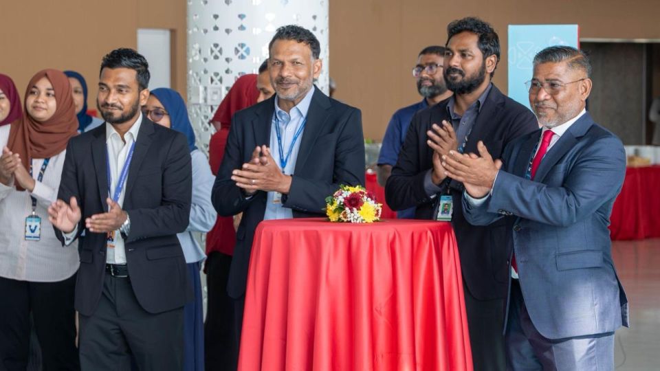  Edelweiss Air aaeku velana airport ge aa terminal in 22 airlaine akaun hidhumaiy dheyn fashaifi 