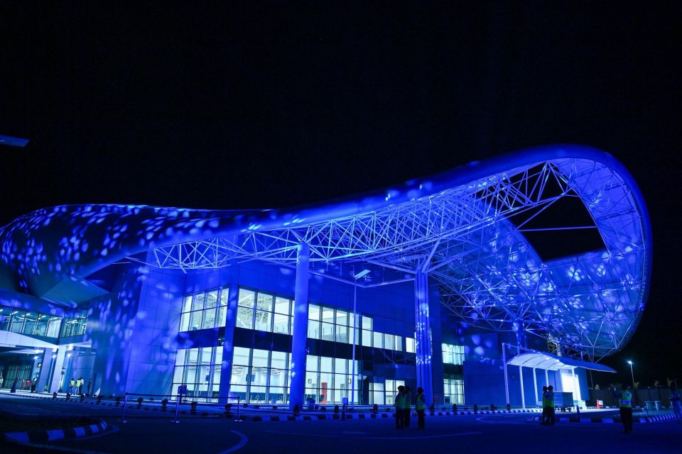 Hanimaadhoo Airport gai dollar ATM akaai dollar counter eh