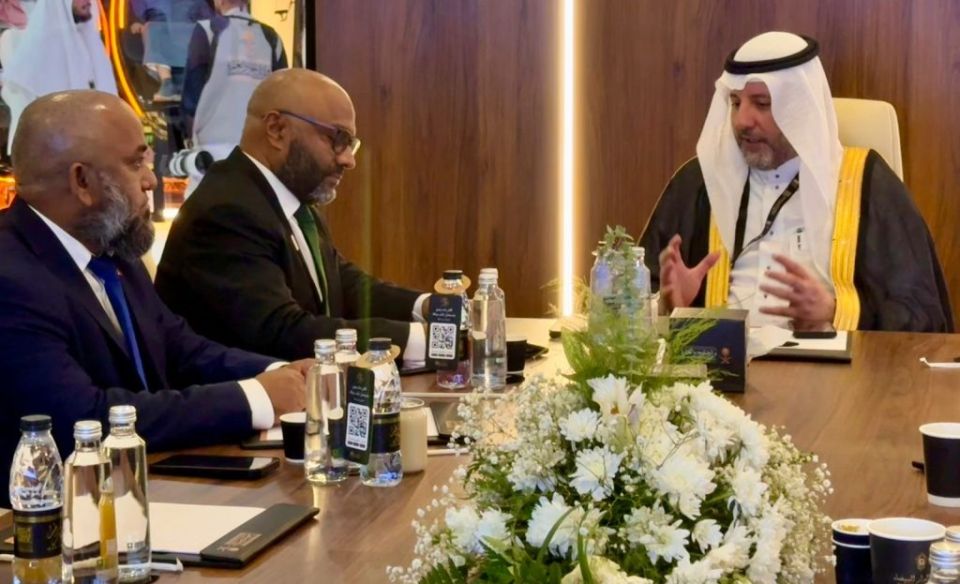 Dhivehi hajju verinnah lui koh dhee, Makka route dhaaimee kurumah ninmaifi