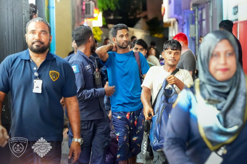 Bidheyseennah dhookohfaivaa sah'ha visa ge gothugai 23 vana dhuvahun feshigen bbalaanee e-Visa: Immigration