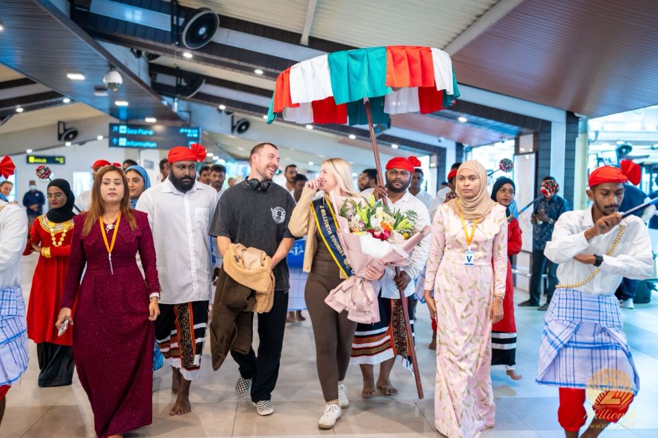 Mi aharuge dhe million vana fathuruveriyakah ingireysivilaathuge Bethany Sarah 