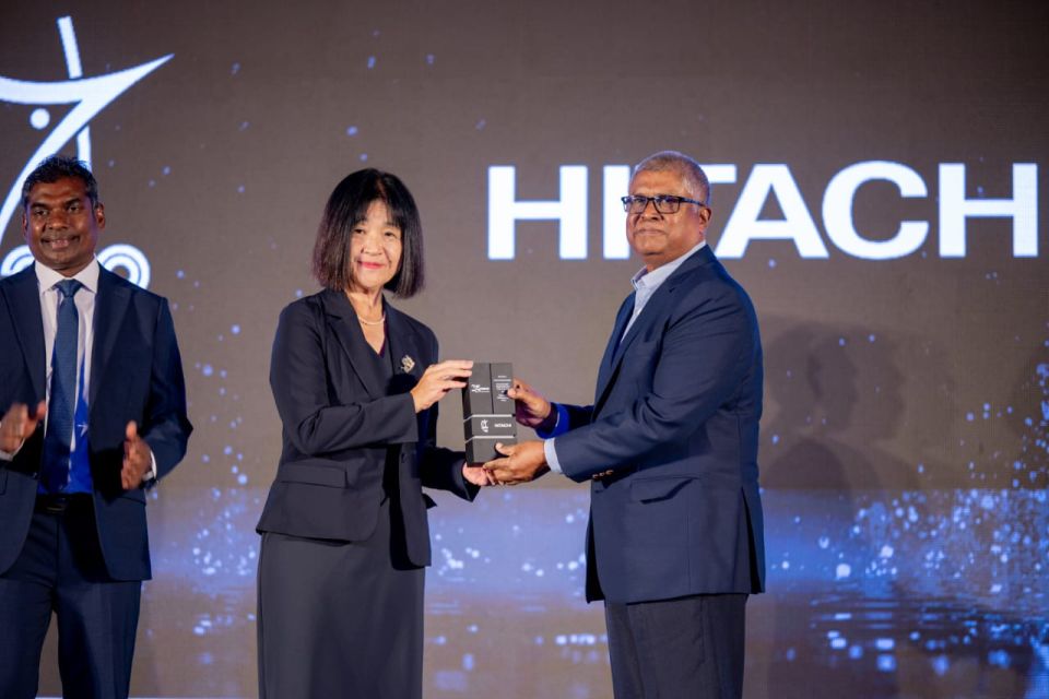 STO aai HITACHI ge gulhumah 25 aharu