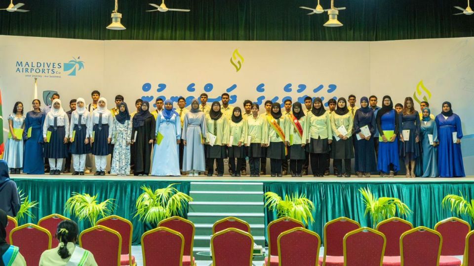 Hunaru vehin hingi 2 course ge dhasvenivun baavvaifi