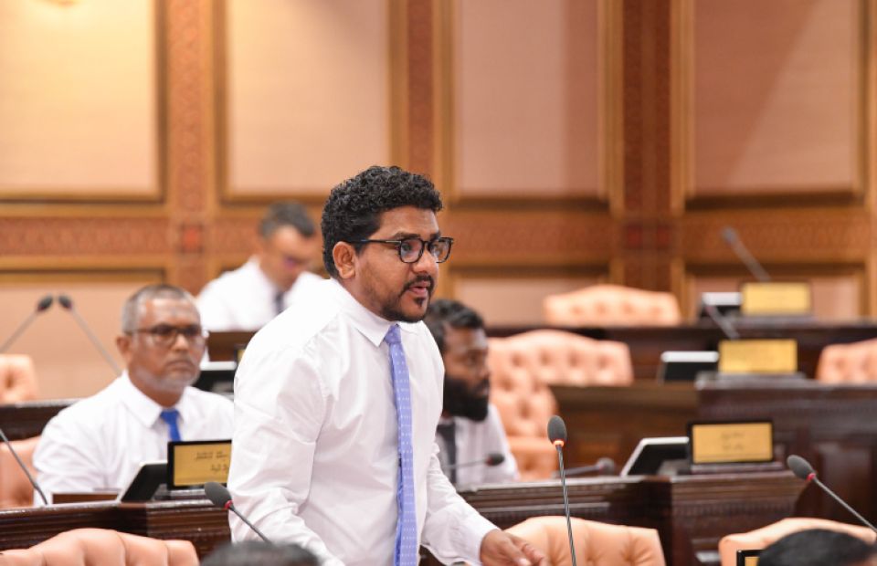 Member mauroof 5 dhuvahah bandhukoffi 