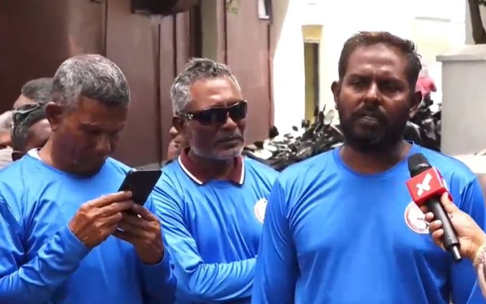 Union in bunanee masveringe demand fudhdhaidheyne deadline beynun vaa kamah!