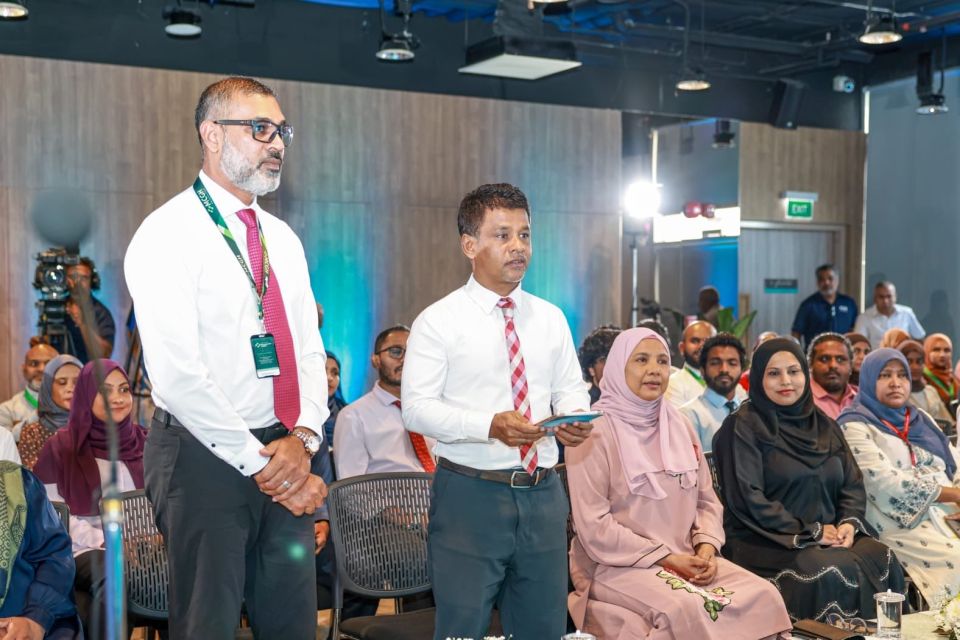 Miadhun feshigen Nafsaanee balee ge faruvaa Aasandha in cover kuraane