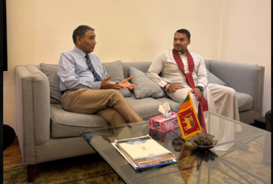 Lanka in visa hodhan udhagoo kamah vidhaalhu vefai vanikoh, Masood aai Namal bahdhalu kurah vaifi