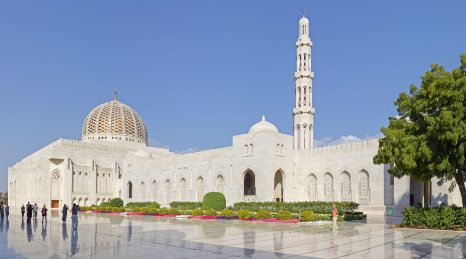  Qaboos Grand Mosque akee Oman ah Sultan  Qaboos bin said ge hadhiyaa eh!