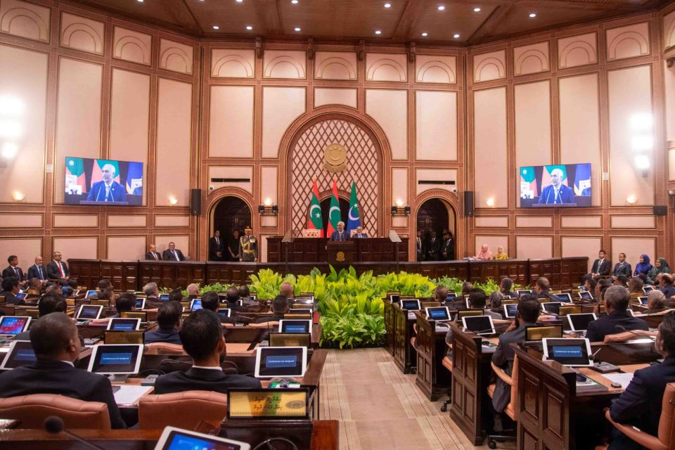 Meekail aai Ziyad ge nan ihvvaa majileehuge thalhumun nerefi 