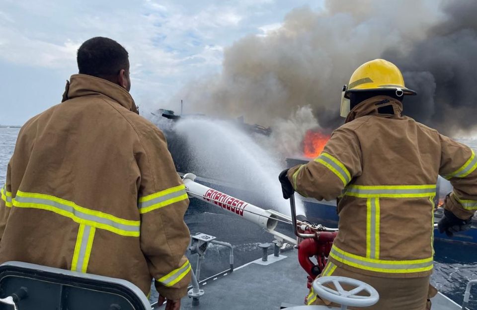 Mas dhoani gai alifaan roavi haadhisaa gai 5 meehakah aniyaavi