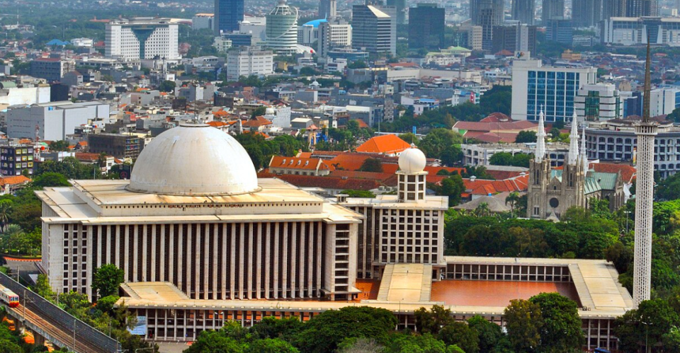 Indonesia ge Istiqlal Mosque: gina bayakah eh faharaa namaadhu kureveye, jaaga thanavas miskitheh