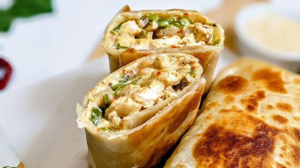 Theluli kaanaa'aai dhuruve, creamy chicken wrap eh thayyarukohllamaa 