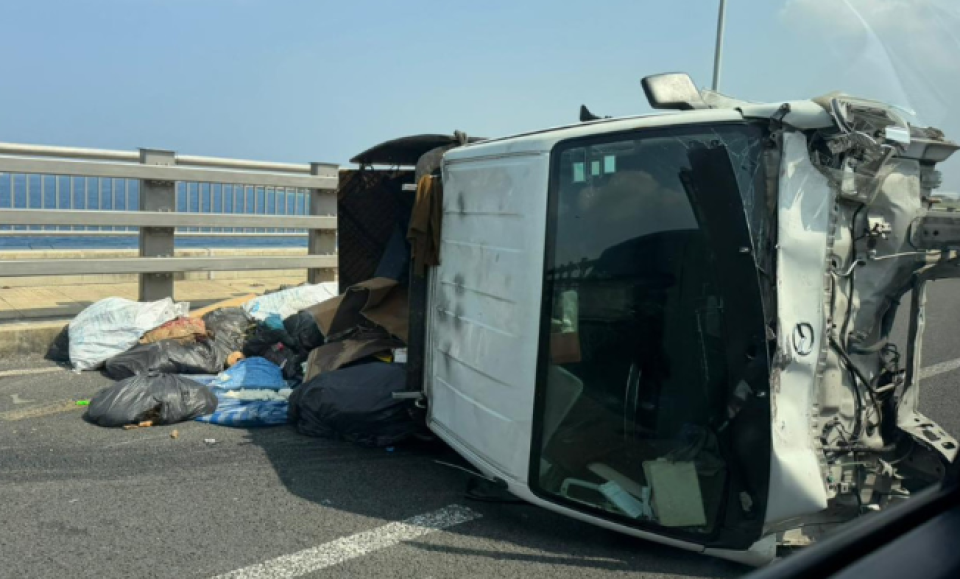 Kuni baru kohgen Male in Hulhumale ah dhathuru kuramun dhiya pickup eh furolhaaalaifi