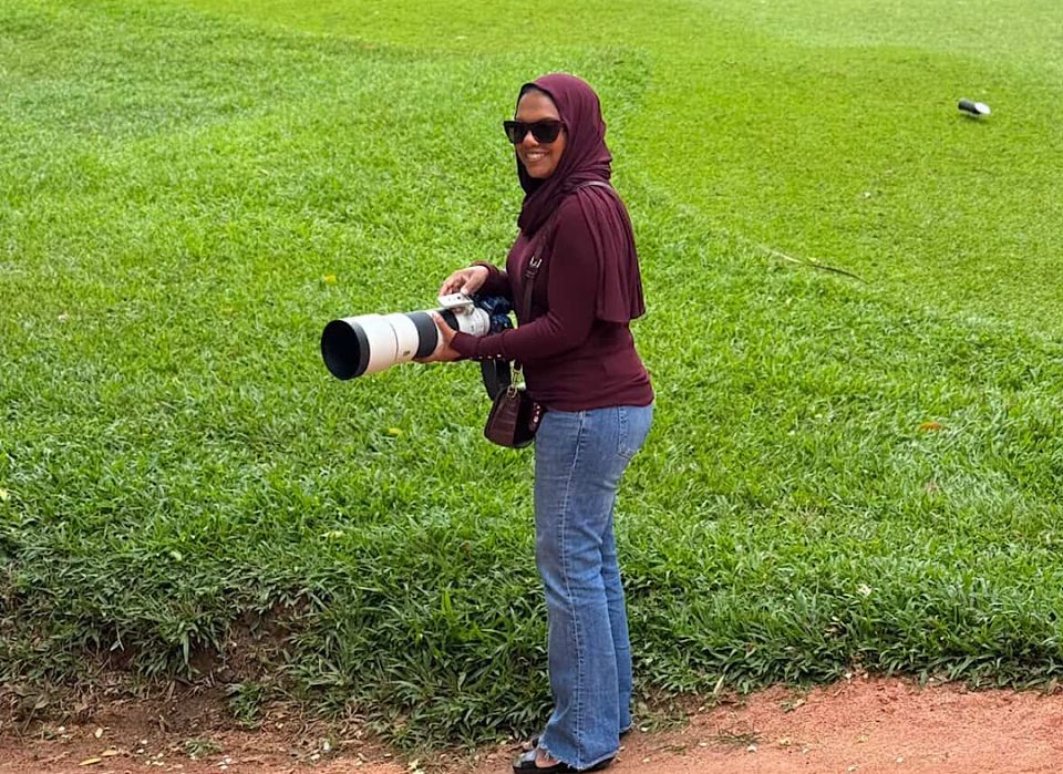 Jazla: Photography ge emme lens ehgge therein dhakkuvaidhinee ajaibukuruvanivi ethah manzaru thakeh 