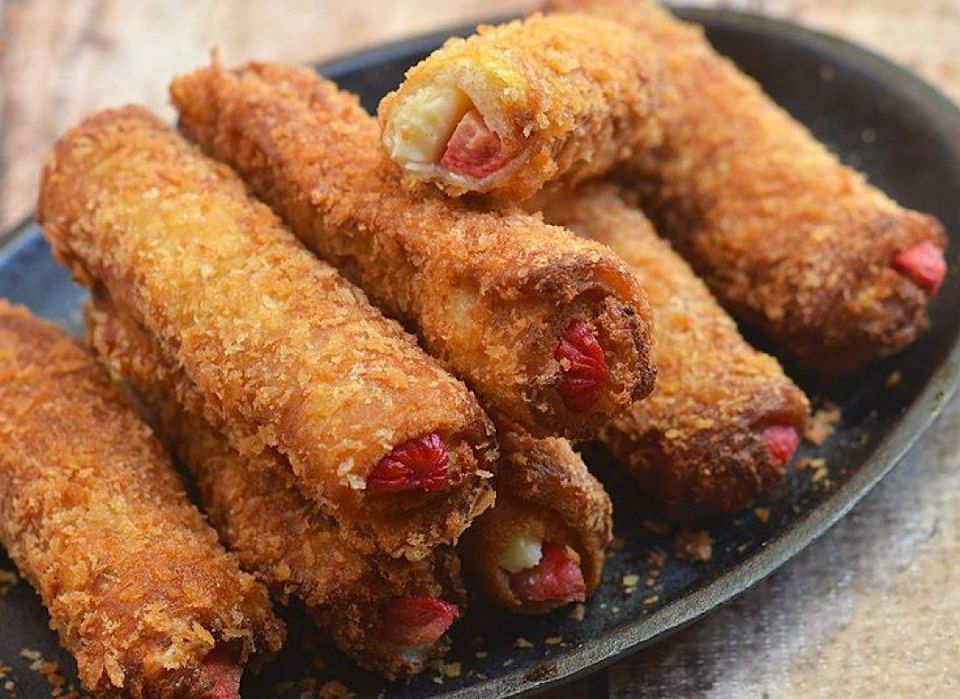 Bread roll: Paan beynun koggen faseyhain hadhaalevey meeru hedhikaa eh  | ThePress