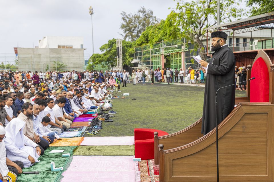 Eid namaad ah baeh maguthakuge traffic flow ah badhaluthakeh gennan ninmaifi
