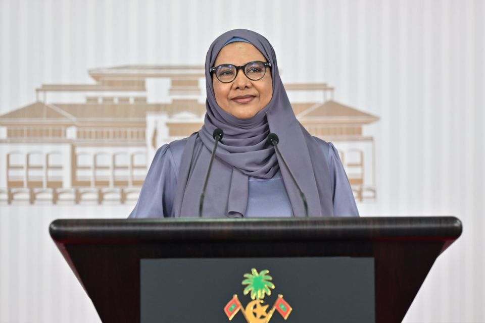 Thuhthukudhin foster kurumun viheumun libeyfadha chutty eh annamahun feshigen libeyne