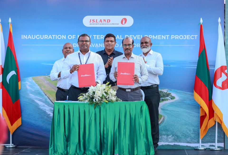 Dharavandhoo airport hingun Island Aviation aa havaalukoffi 