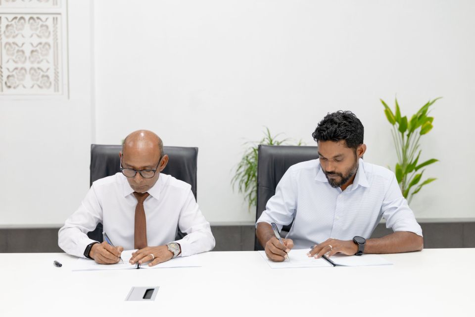 Sarukaarun 11 rashehge fenaai narudhamaage masakkaiy Altech Maldives aa havaalukohffi