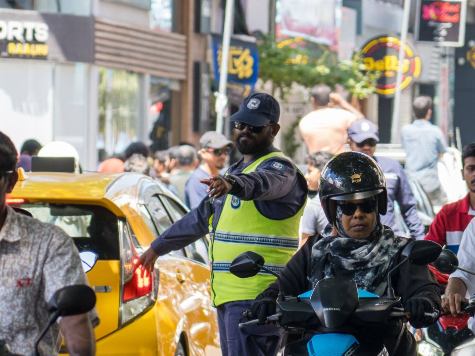 Magumatheege accident thah ithuruvaathee traffic polihun majileehuge judiciary commity ah haaziru kuranee 