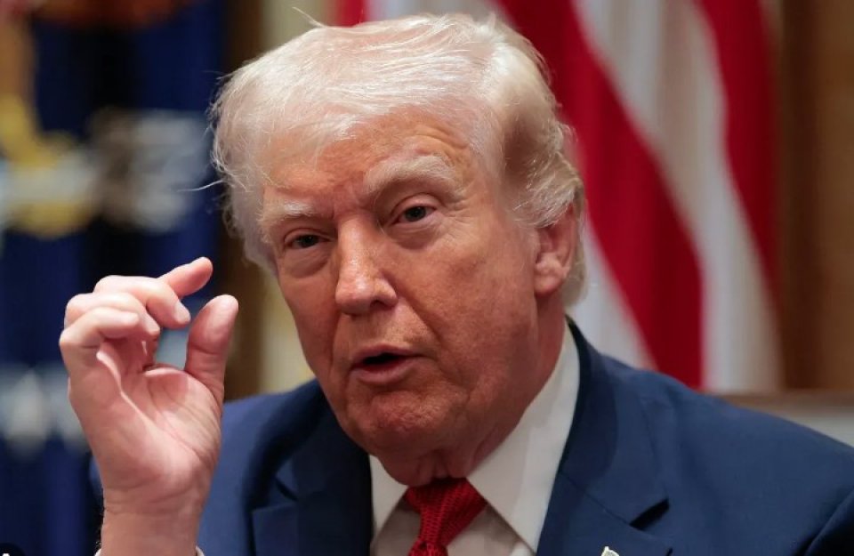 Trump announces Potential Strike Timing as Strait of Hormuz Crisis Deepens