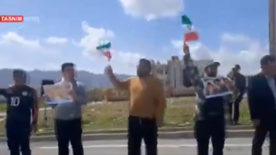 Qaumu dhifaau kuran Iran ge rayyithun nukume athugulhaalaifi 