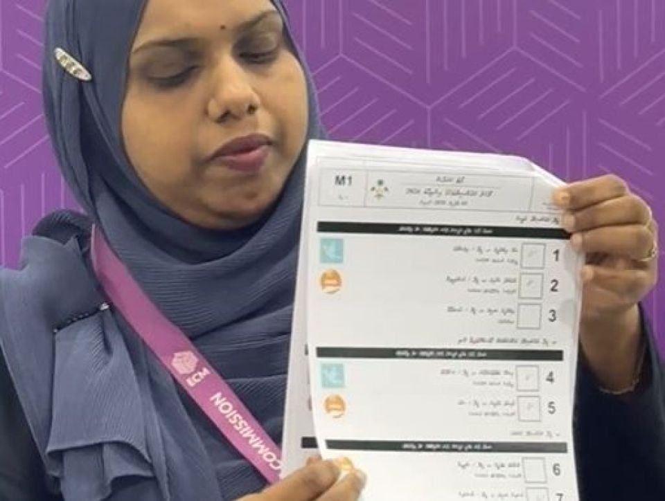 Dh. Meedhoo councilge raees ge magaamuge vote alun gunumaaeku MDA ge candidate inthihaabuvehje