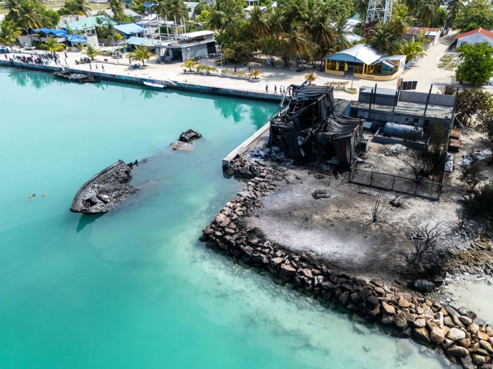 Feeali alifaanuge haadhisaa: Libunu gellun dhenegane hallu hoadhanee