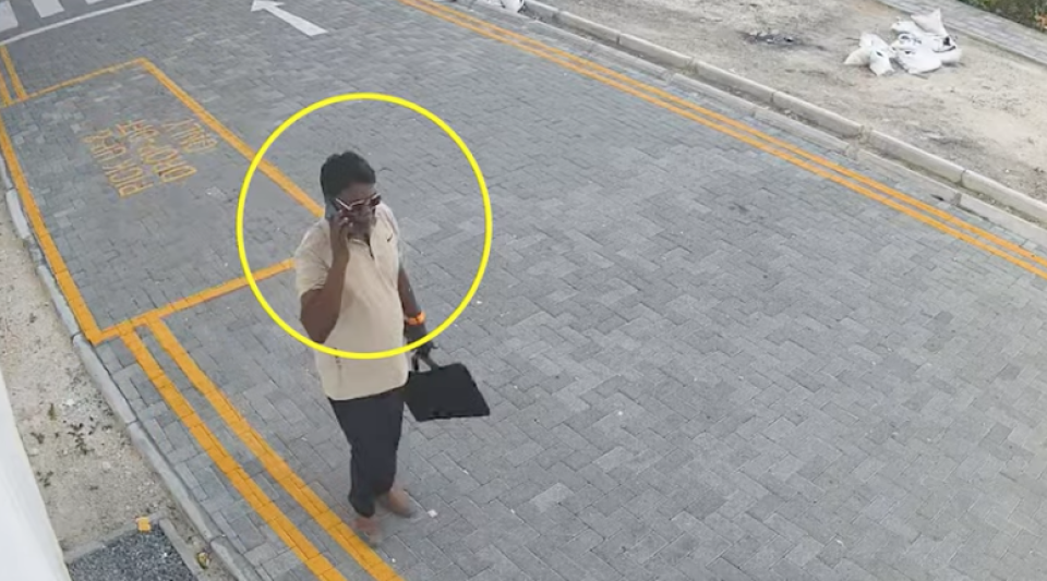 Phone eh vagah negi massalaehga meehaku hoadhanee