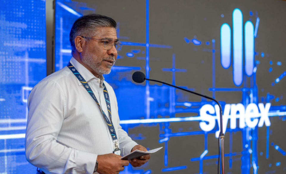 MACL akee bodu kunfunyeh, gein massaikah kuraa muvazzafun ves ebathibi: Shareef