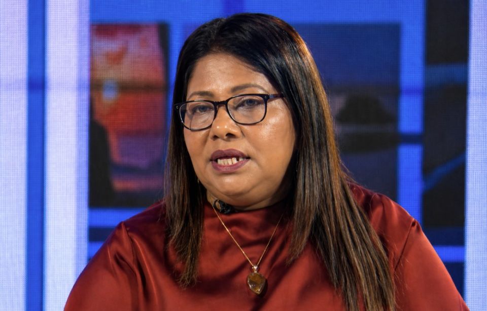 Sihhee hidhumathakee hamahama kamaaeku rayyithun balaiganna fenvaruge hidhumathakah hadhan jehey: Geela