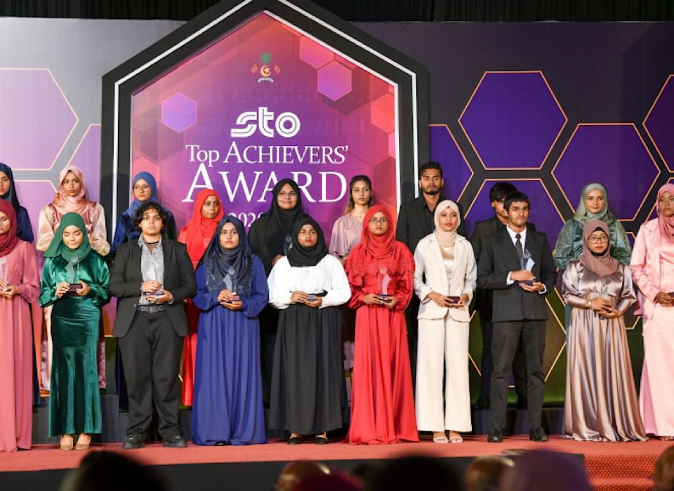 Raees ge haassa scholarship ah kurimathilaan hulhuvaalaifi