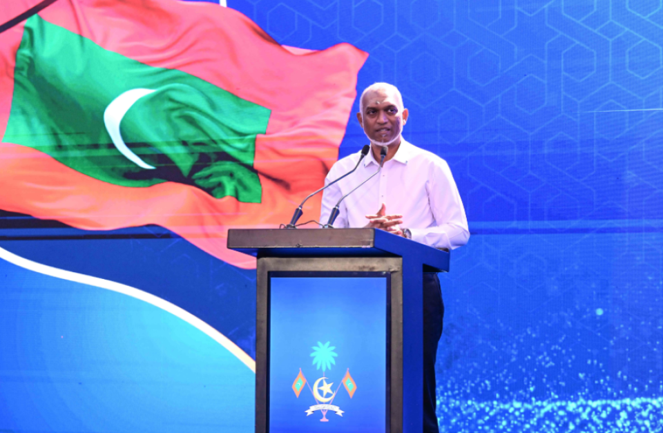 First Couple meets with the Maldivian community residing in Colombo
