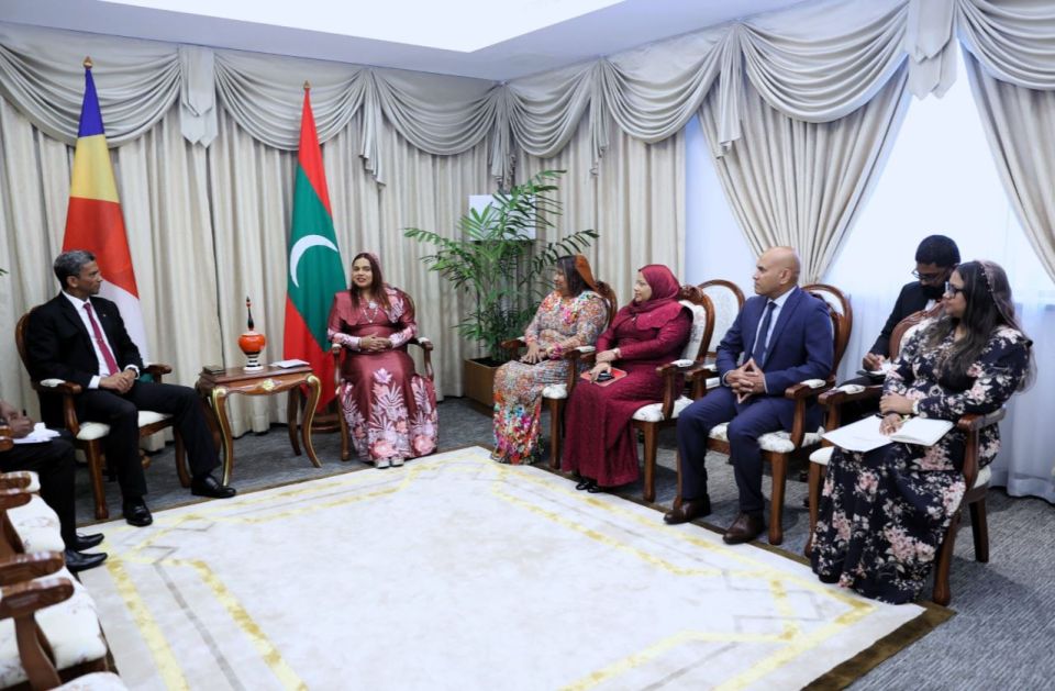 Dhivehi Raajje aai Seychelles dhemedhu visa nethi 30 dhuvahah dhathurukurevey goiy hadhaifi