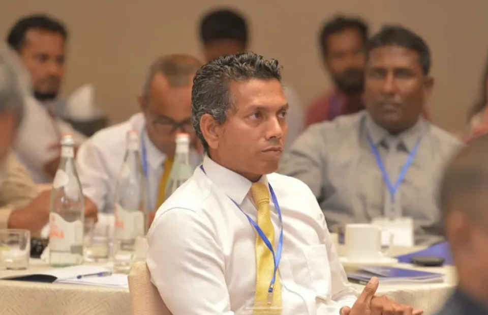 Hithadhoo uthuru dhaairaage gondi kaamiyaabukuri Soabe huvaa kurun anna Hoama dhuvahu 