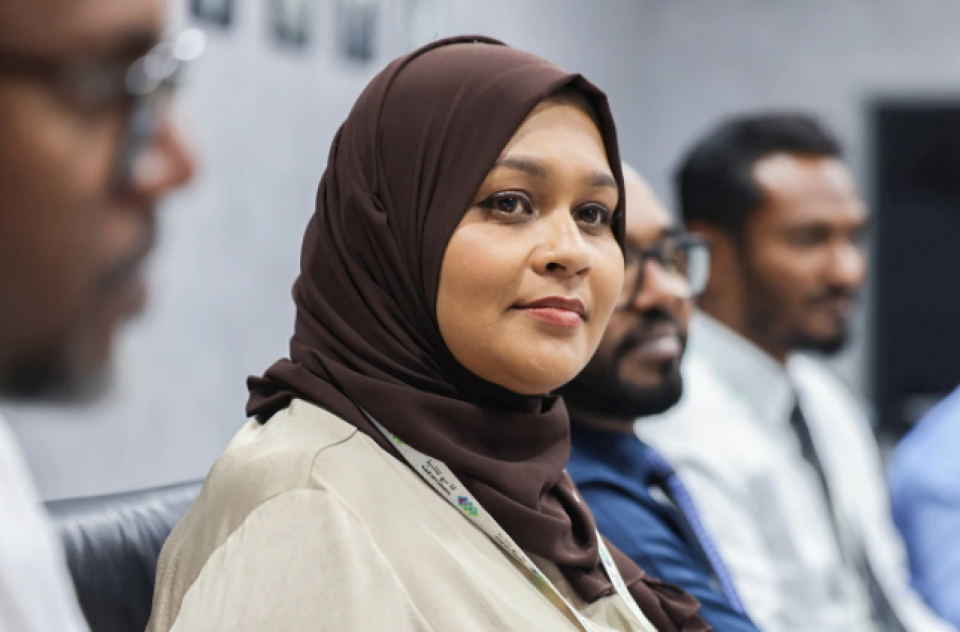Fahi flat kairee bus hutti nethumuge kanboduvun inthihaa ah