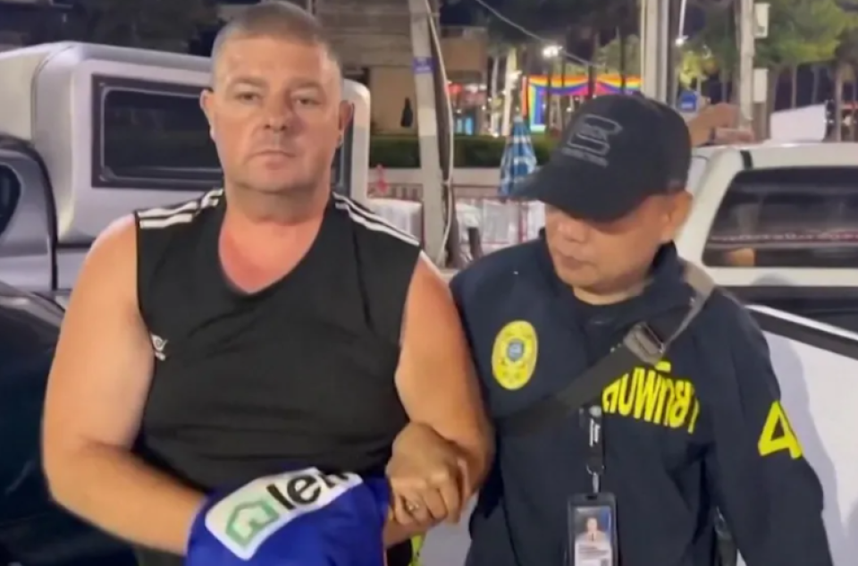 Thailand gai 17 aharuge kujjaku maraalai fottakah li massala eh