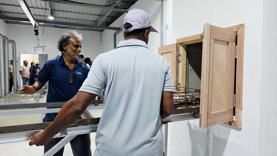 Kandu'oiygireegai 3 ton hikimas ufehdhey kaaruhaanaa'akaai 25 ton ufehdhey ice plant eh hulhuvaifi 