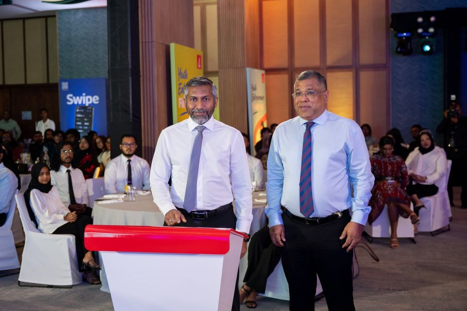 BML 'Swipe' medhuverikoh bainalaguvaamee account hulhuvey hidhumaiy tha'aaraf kohfi