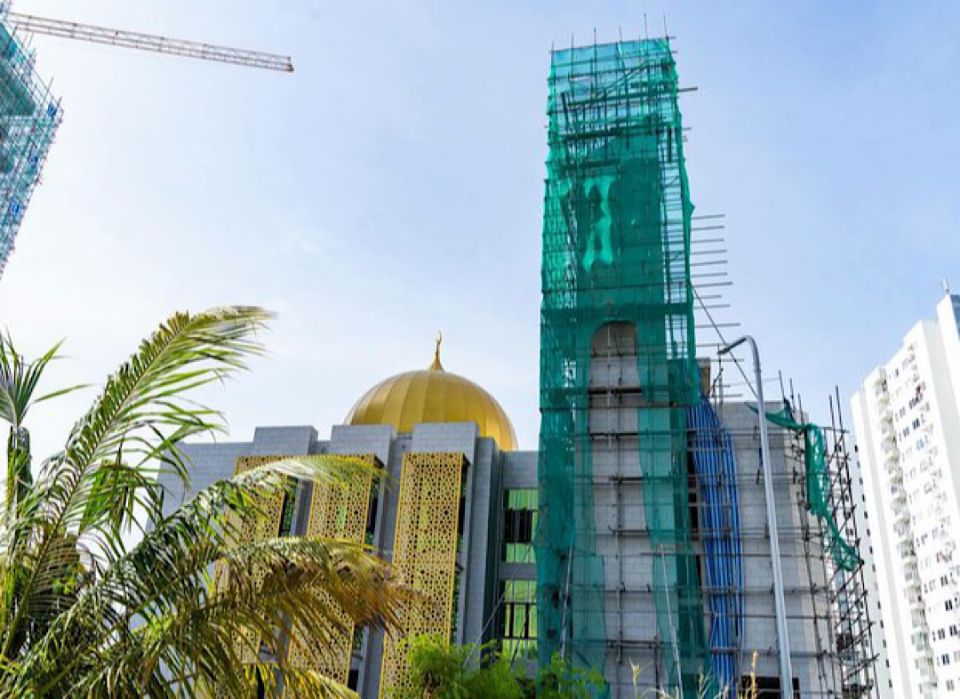 Aman Udhares sarahahdhugai binaakuraa 1800 meehunge jaagaige miskithuge 85 insahtha nimijje 