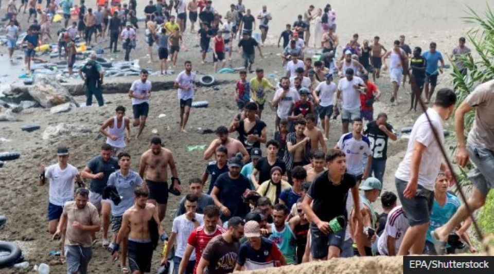 Spain ge border huraskoh Morocco ge 49,000 meehun vadhejje