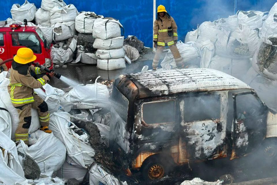 Male' industrial zonge gai oiy kuda van ehgai alifaanuge haadhisaaeh hingaifi 