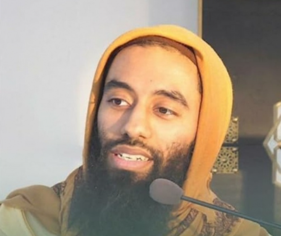 Sheikh abu taymiyyah: Zuvaanunge hie thah athulaafaivaa ilmuveriyaa